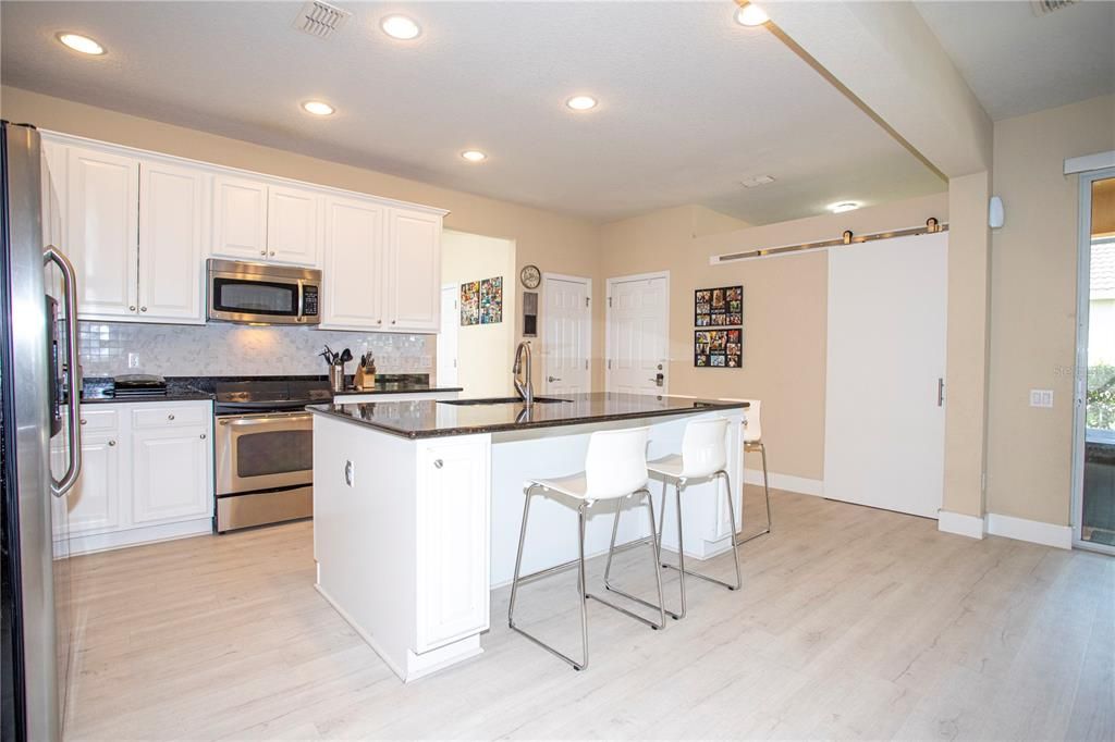 For Sale: $749,900 (4 beds, 3 baths, 2616 Square Feet)