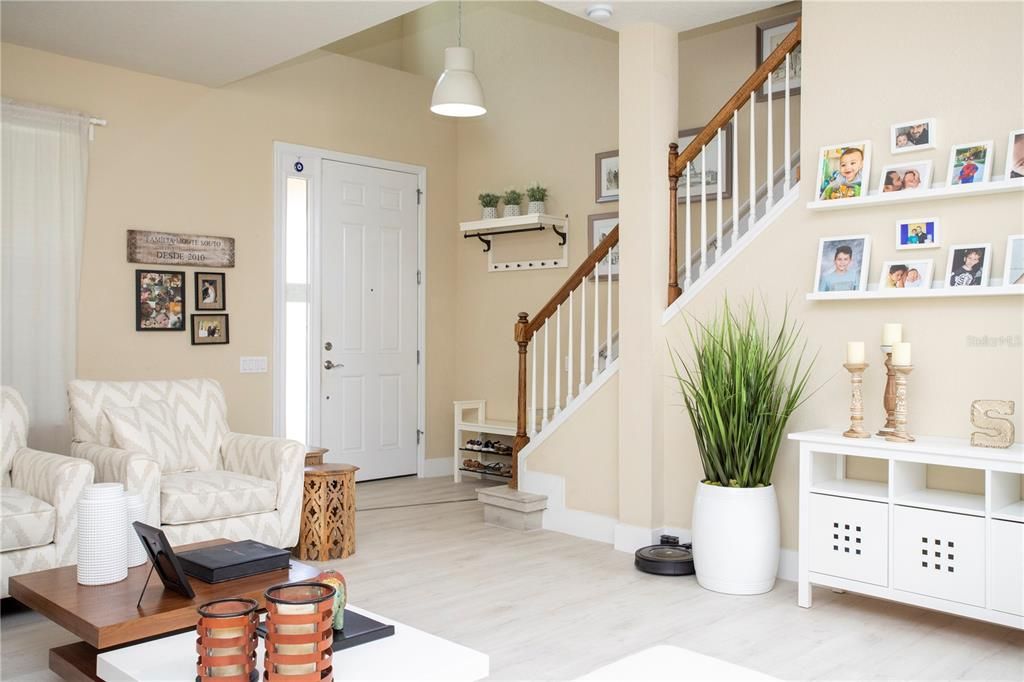 For Sale: $749,900 (4 beds, 3 baths, 2616 Square Feet)