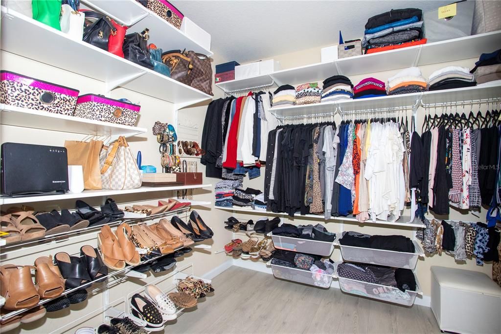 For Sale: $749,900 (4 beds, 3 baths, 2616 Square Feet)