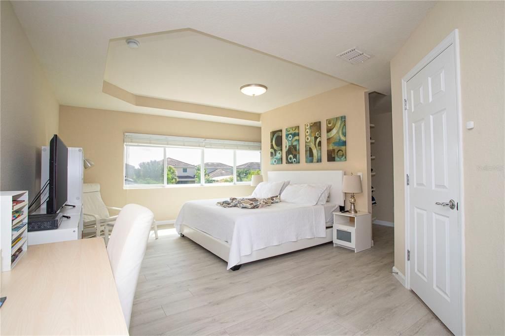 For Sale: $749,900 (4 beds, 3 baths, 2616 Square Feet)