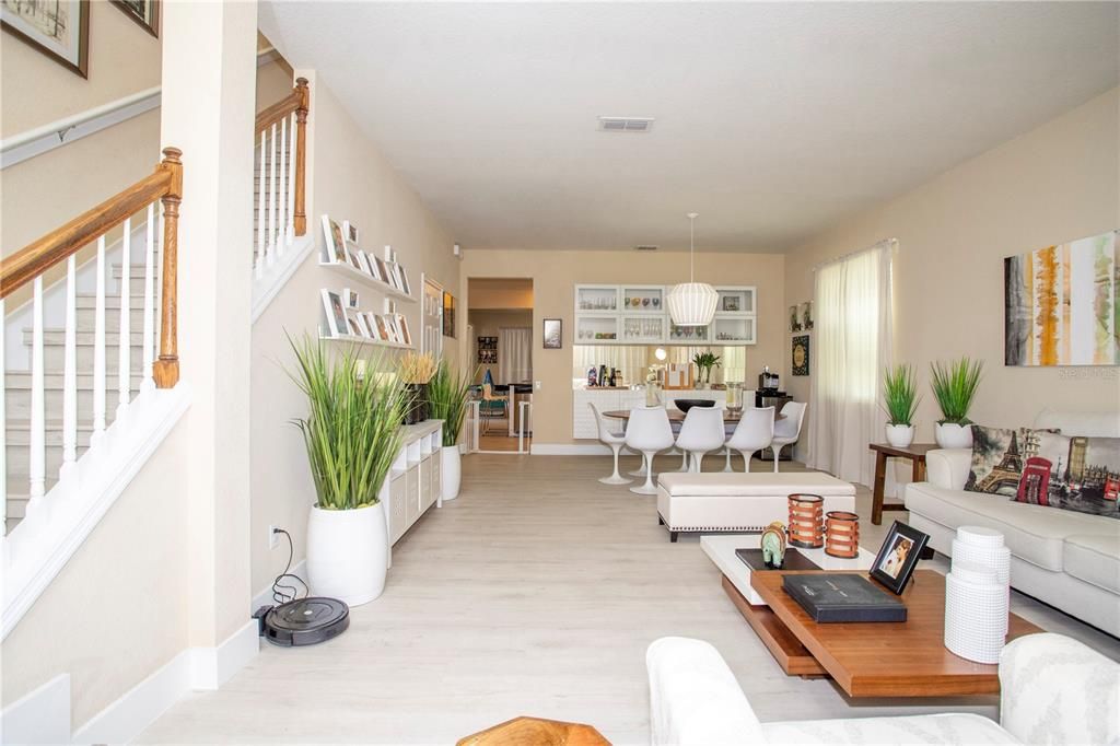 For Sale: $749,900 (4 beds, 3 baths, 2616 Square Feet)