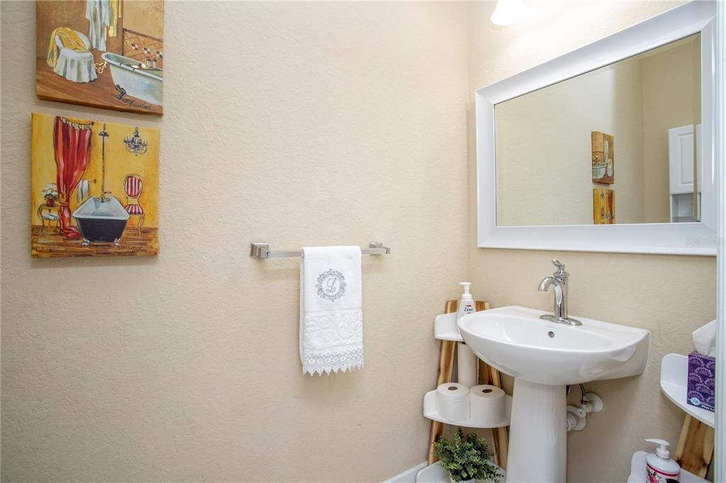 For Sale: $749,900 (4 beds, 3 baths, 2616 Square Feet)