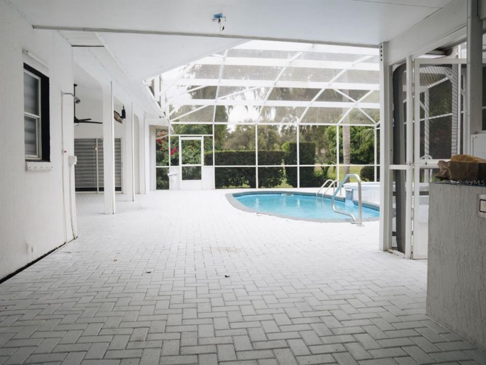 В аренду: $3,900 (4 спален, 2 ванн, 2263 Квадратных фут)