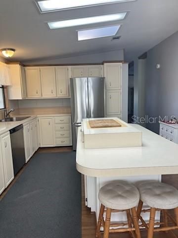 На продажу: $215,000 (2 спален, 2 ванн, 1764 Квадратных фут)