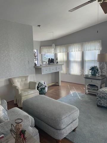 На продажу: $215,000 (2 спален, 2 ванн, 1764 Квадратных фут)