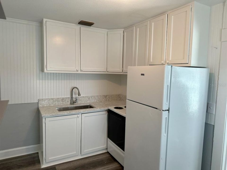 На продажу: $649,900 (6 спален, 0 ванн, 2429 Квадратных фут)