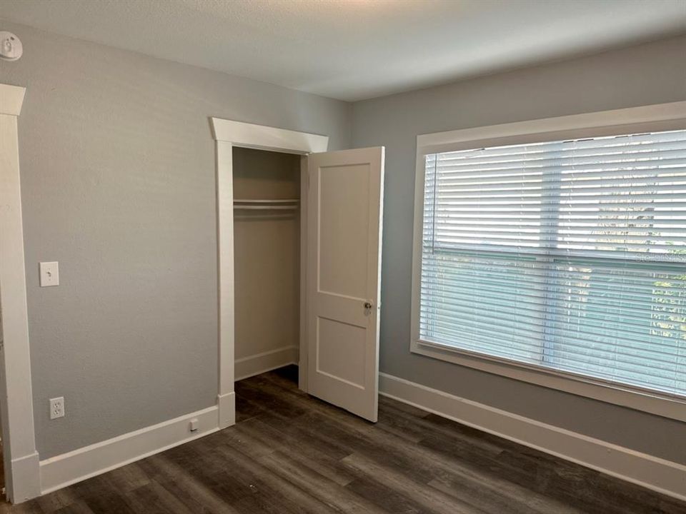 На продажу: $649,900 (6 спален, 0 ванн, 2429 Квадратных фут)