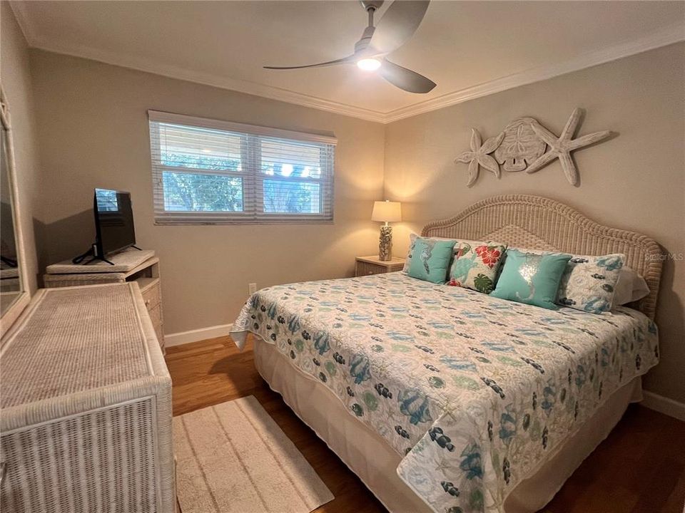 For Rent: $2,200 (2 beds, 2 baths, 1070 Square Feet)