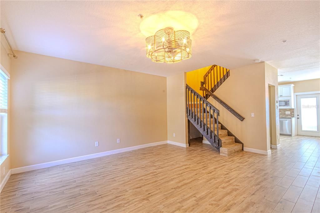 For Rent: $2,400 (2 beds, 2 baths, 1234 Square Feet)