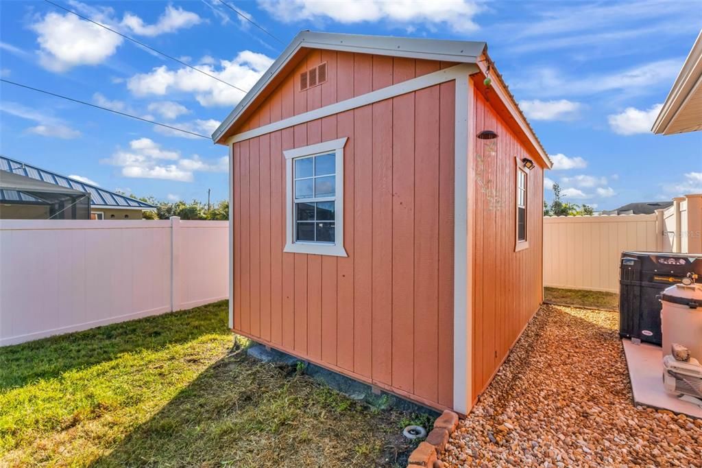 En Venta: $489,900 (3 camas, 2 baños, 2375 Pies cuadrados)