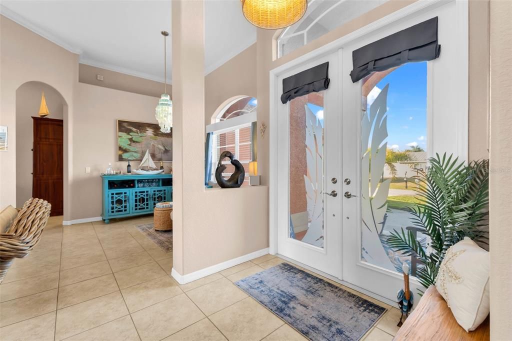 En Venta: $489,900 (3 camas, 2 baños, 2375 Pies cuadrados)