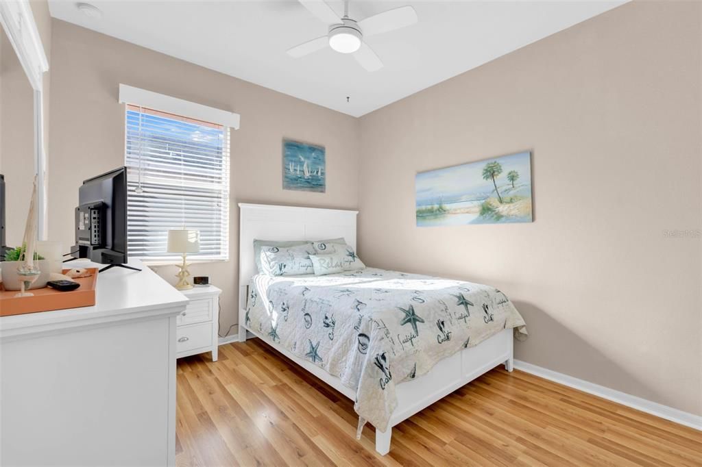 En Venta: $489,900 (3 camas, 2 baños, 2375 Pies cuadrados)