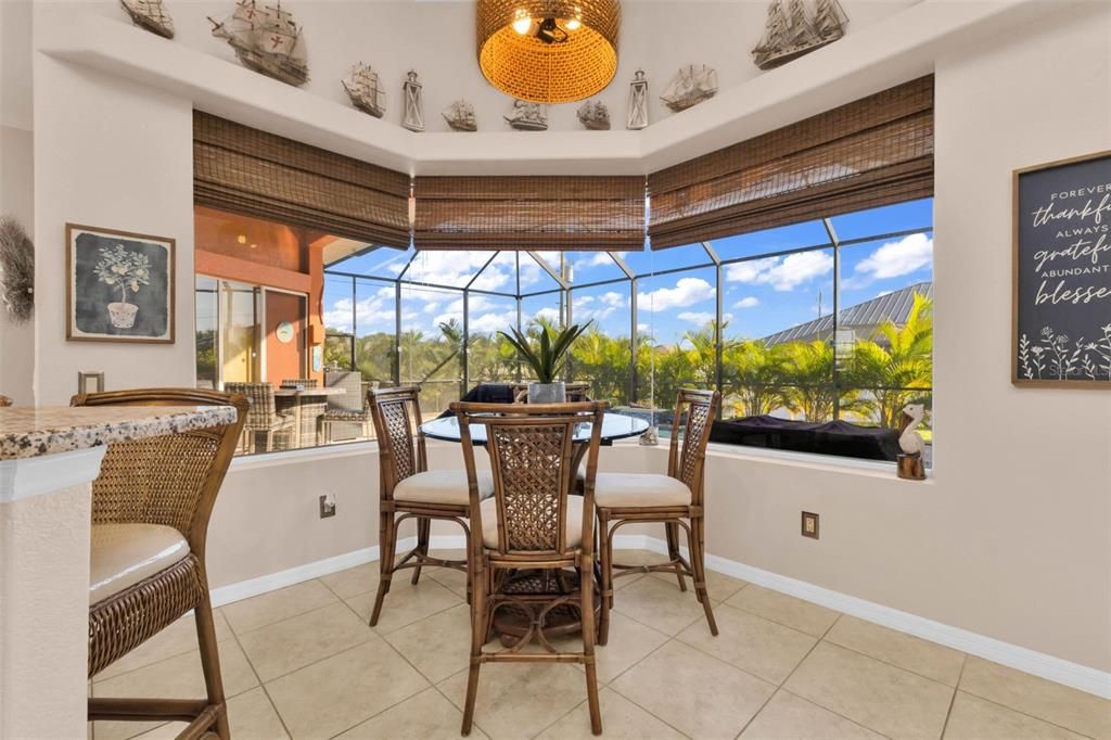 En Venta: $489,900 (3 camas, 2 baños, 2375 Pies cuadrados)