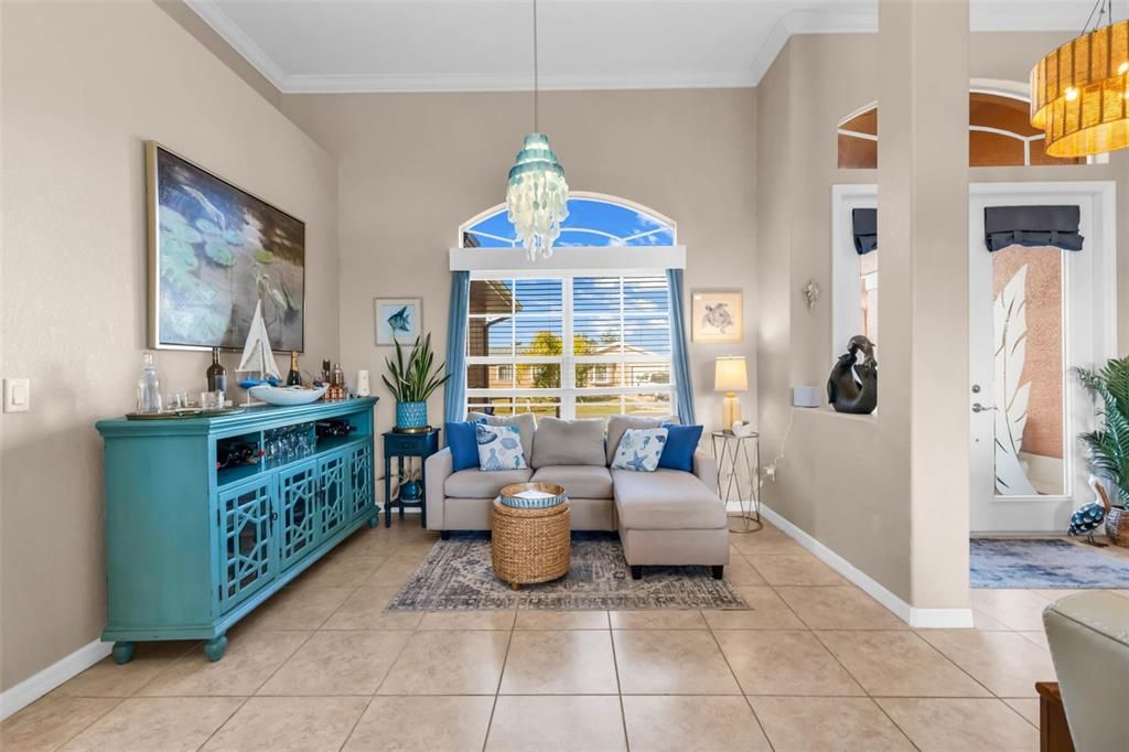 En Venta: $489,900 (3 camas, 2 baños, 2375 Pies cuadrados)