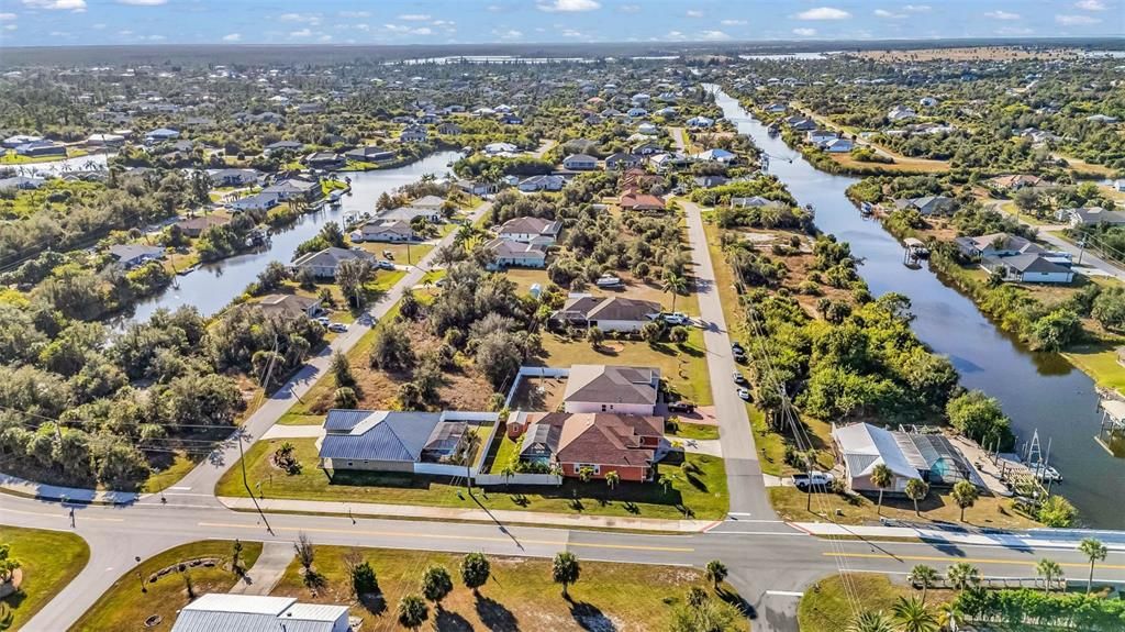 En Venta: $489,900 (3 camas, 2 baños, 2375 Pies cuadrados)