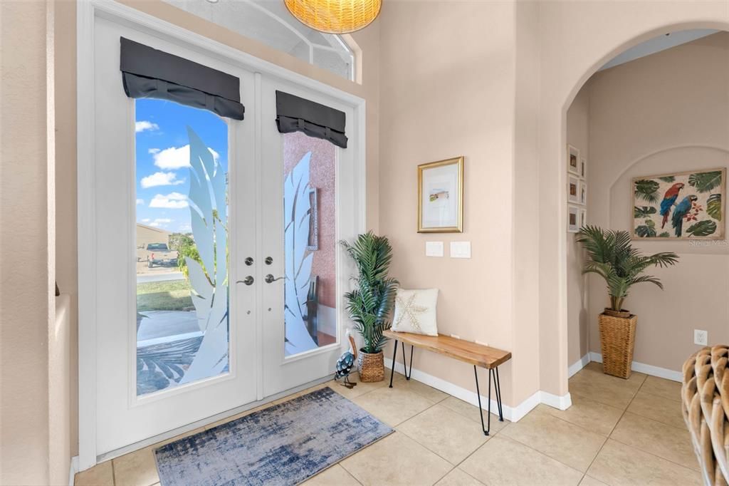 En Venta: $489,900 (3 camas, 2 baños, 2375 Pies cuadrados)