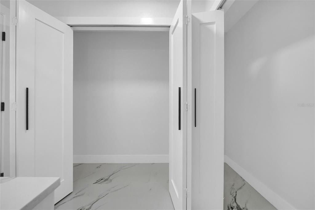 合同活跃: $485,000 (3 贝兹, 2 浴室, 1379 平方英尺)