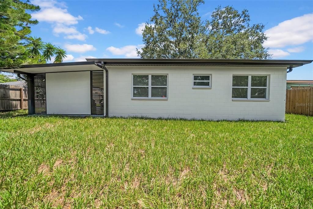 合同活跃: $485,000 (3 贝兹, 2 浴室, 1379 平方英尺)