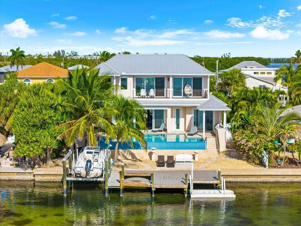 For Sale: $5,490,000 (4 beds, 5 baths, 3353 Square Feet)