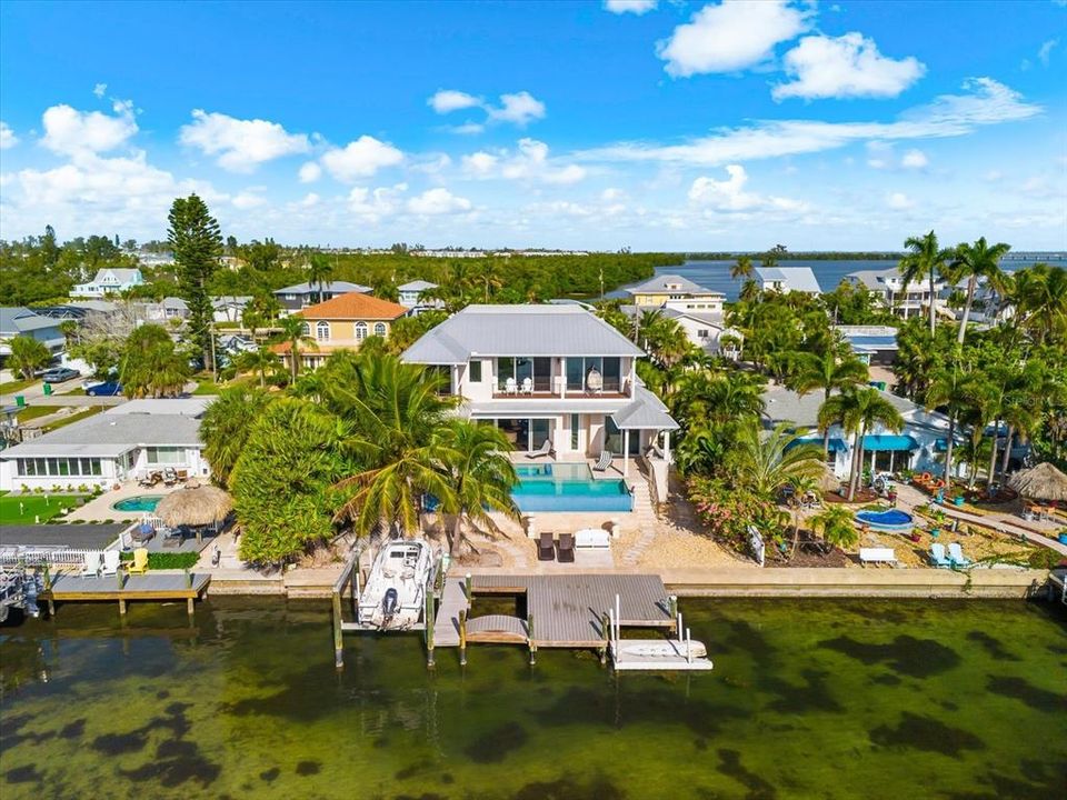 For Sale: $5,490,000 (4 beds, 5 baths, 3353 Square Feet)