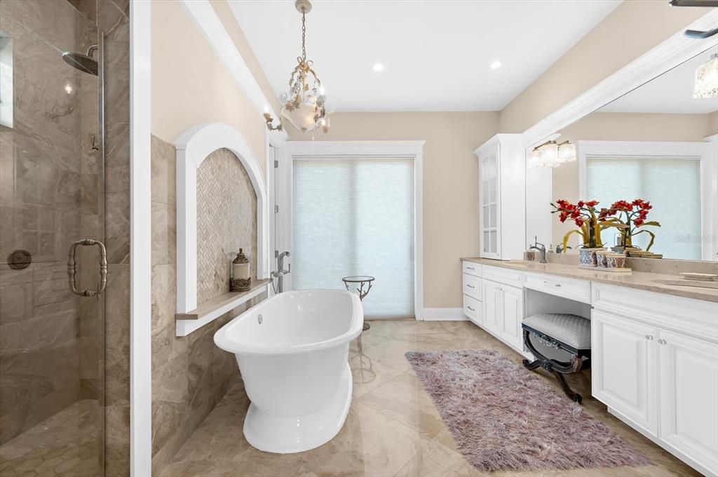 For Sale: $5,490,000 (4 beds, 5 baths, 3353 Square Feet)