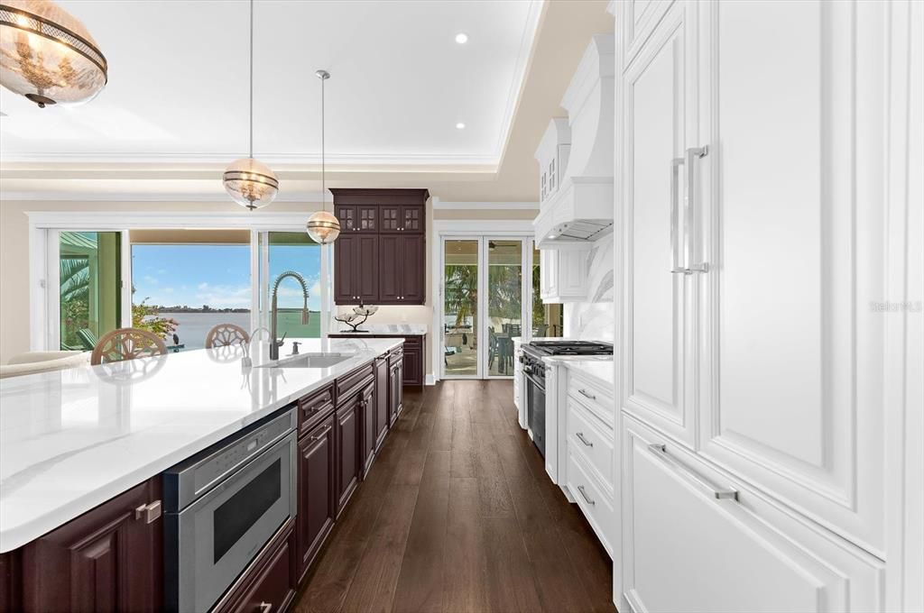 For Sale: $5,490,000 (4 beds, 5 baths, 3353 Square Feet)