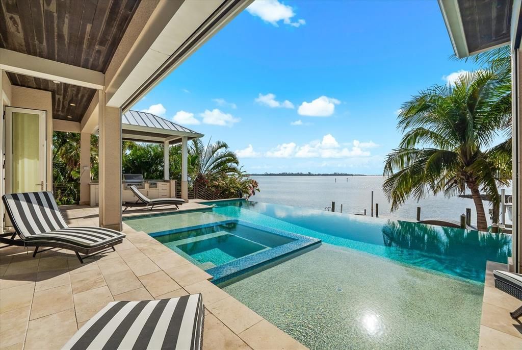 For Sale: $5,490,000 (4 beds, 5 baths, 3353 Square Feet)