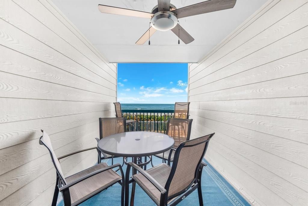 待售: $799,000 (1 贝兹, 2 浴室, 986 平方英尺)