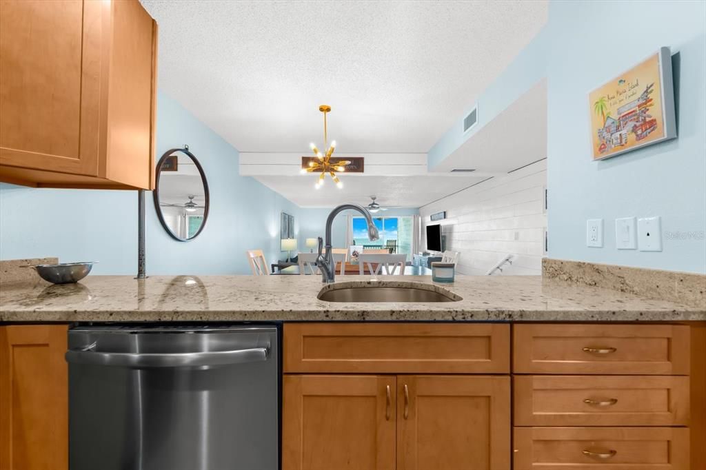 待售: $799,000 (1 贝兹, 2 浴室, 986 平方英尺)