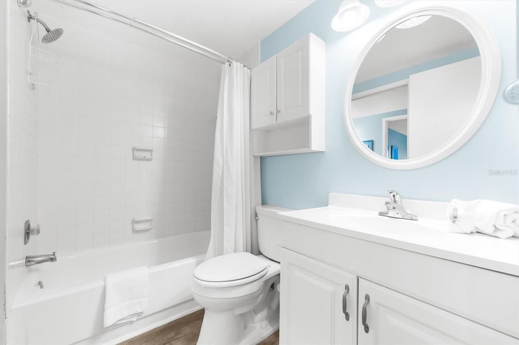 待售: $799,000 (1 贝兹, 2 浴室, 986 平方英尺)