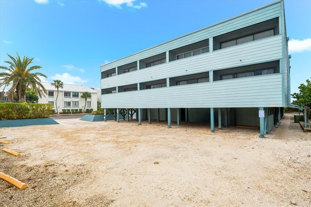 待售: $799,000 (1 贝兹, 2 浴室, 986 平方英尺)