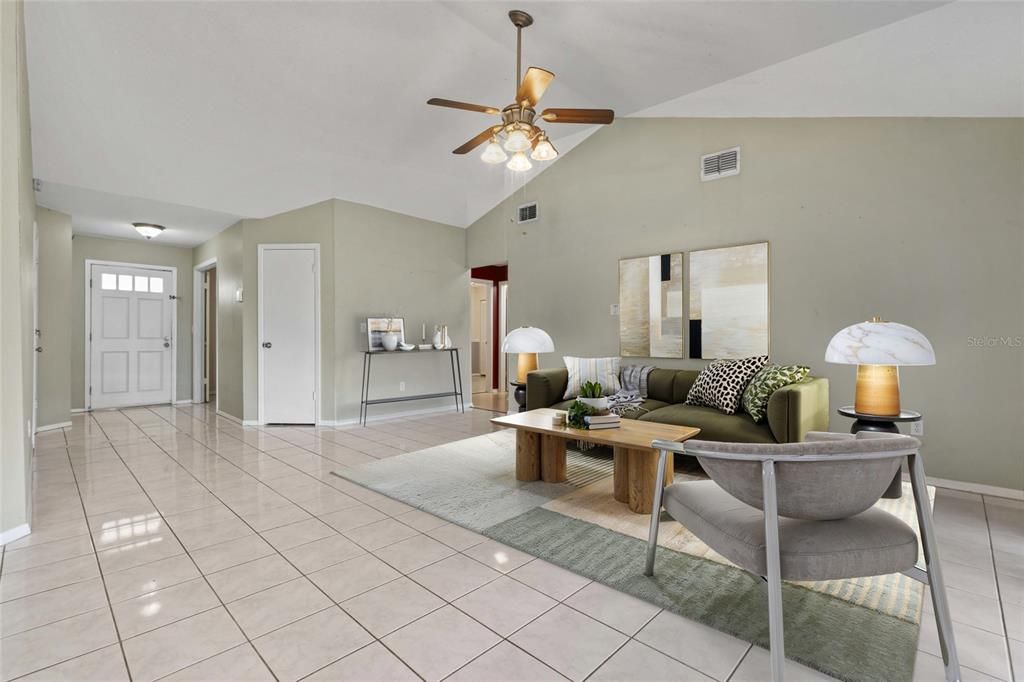 En Venta: $400,000 (3 camas, 2 baños, 1245 Pies cuadrados)