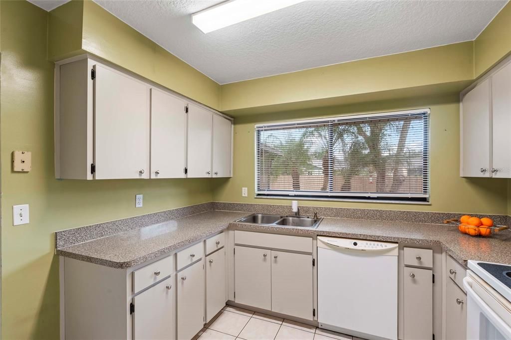 En Venta: $400,000 (3 camas, 2 baños, 1245 Pies cuadrados)