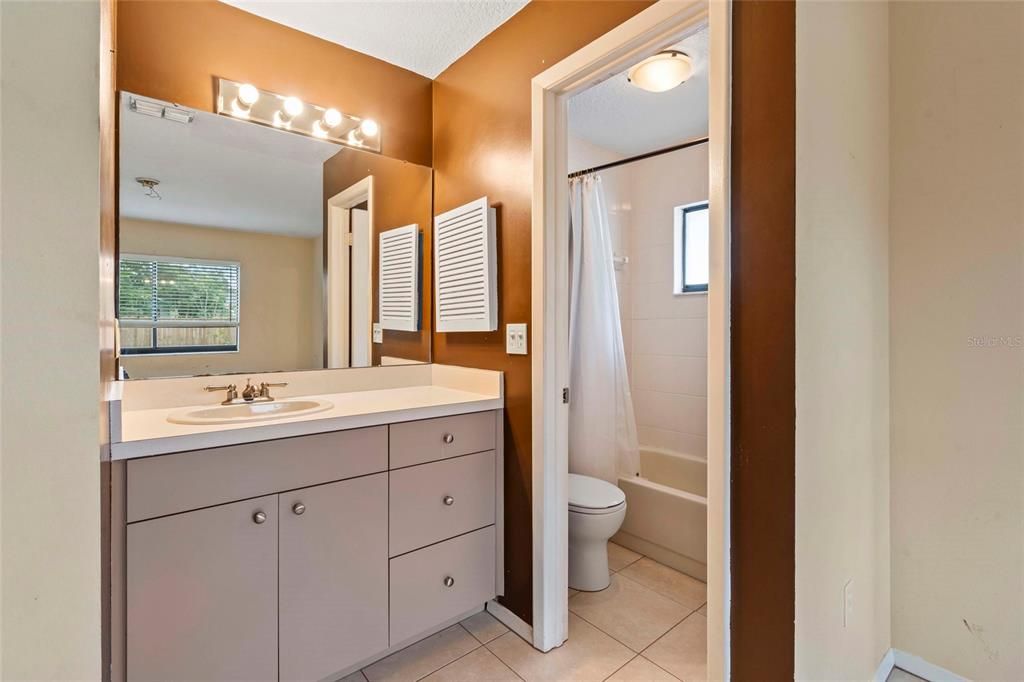 En Venta: $400,000 (3 camas, 2 baños, 1245 Pies cuadrados)