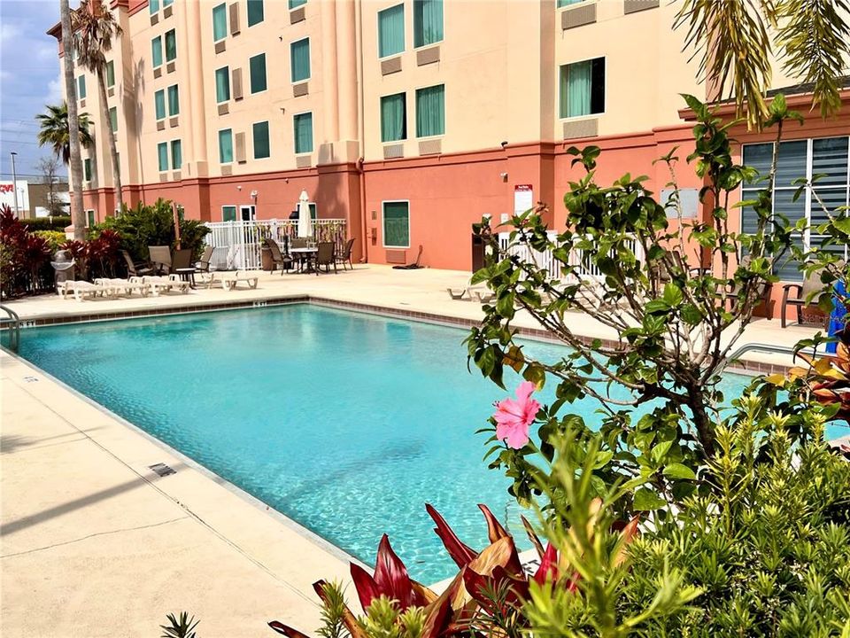 For Sale: $49,500 (1 beds, 1 baths, 342 Square Feet)