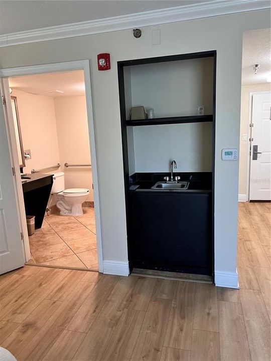 For Sale: $49,500 (1 beds, 1 baths, 342 Square Feet)