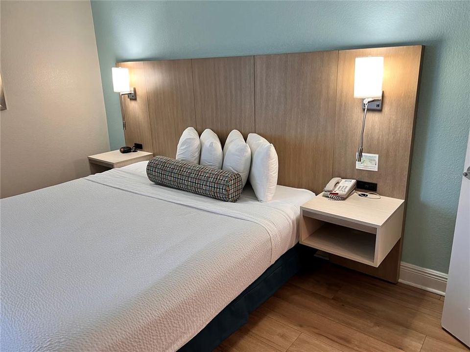 For Sale: $49,500 (1 beds, 1 baths, 342 Square Feet)