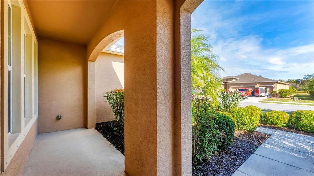 For Sale: $579,000 (3 beds, 3 baths, 3033 Square Feet)