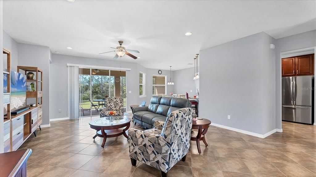 For Sale: $579,000 (3 beds, 3 baths, 3033 Square Feet)