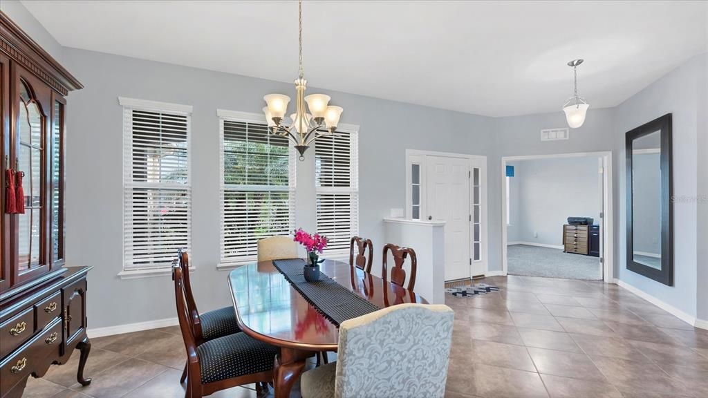 For Sale: $579,000 (3 beds, 3 baths, 3033 Square Feet)