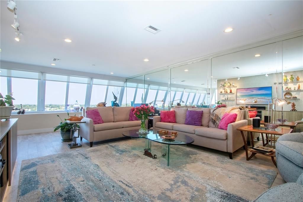 待售: $849,000 (2 贝兹, 2 浴室, 1460 平方英尺)