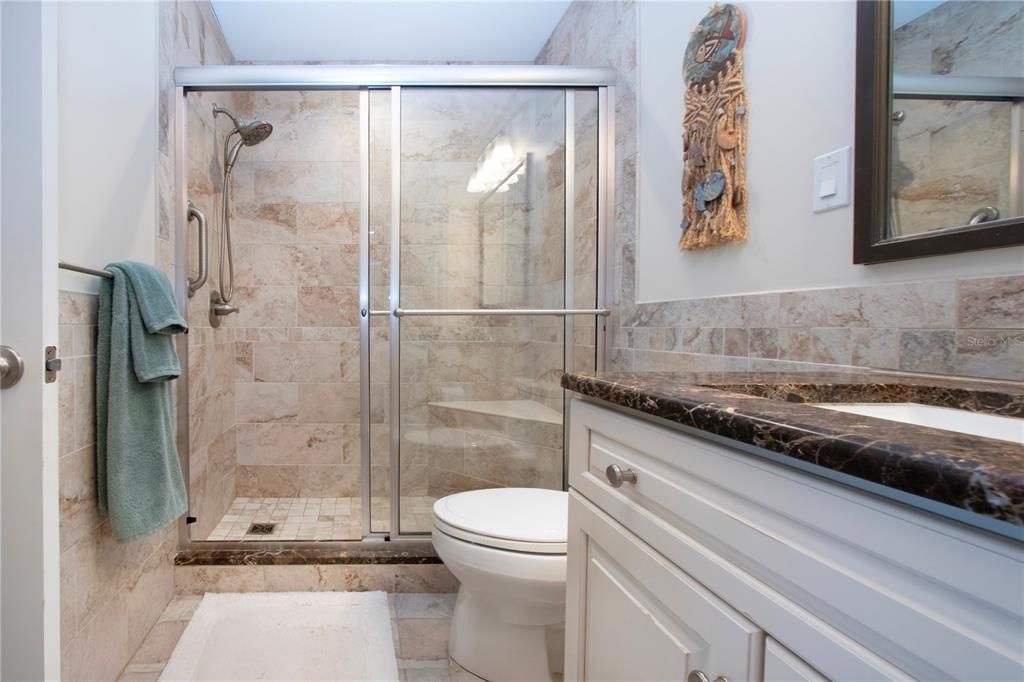 待售: $849,000 (2 贝兹, 2 浴室, 1460 平方英尺)