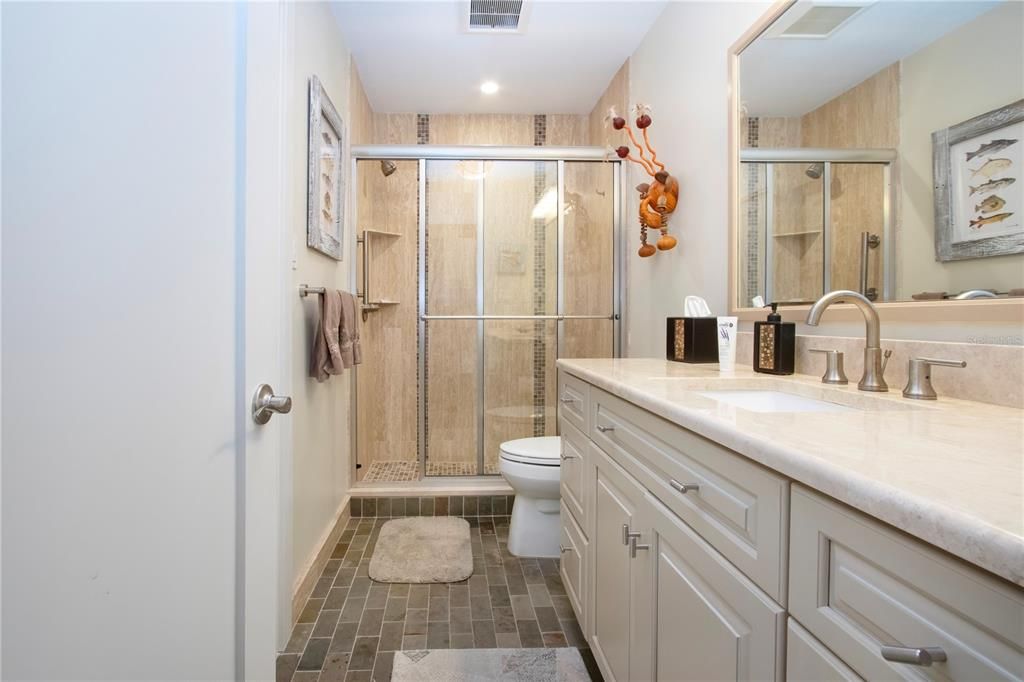 待售: $849,000 (2 贝兹, 2 浴室, 1460 平方英尺)