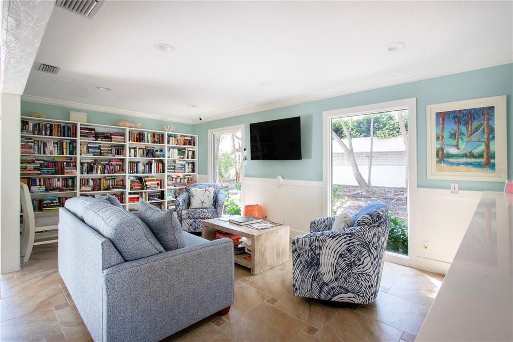 待售: $849,000 (2 贝兹, 2 浴室, 1460 平方英尺)