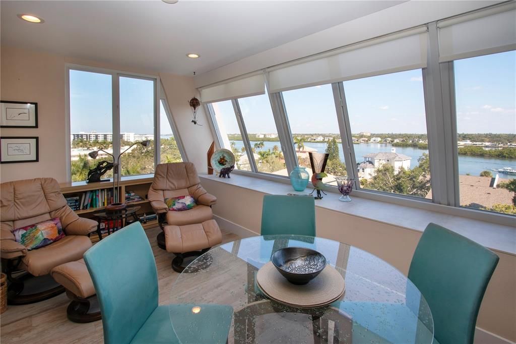 待售: $849,000 (2 贝兹, 2 浴室, 1460 平方英尺)