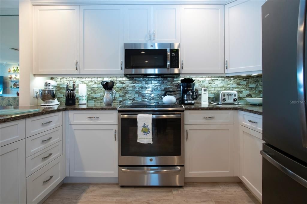 待售: $849,000 (2 贝兹, 2 浴室, 1460 平方英尺)