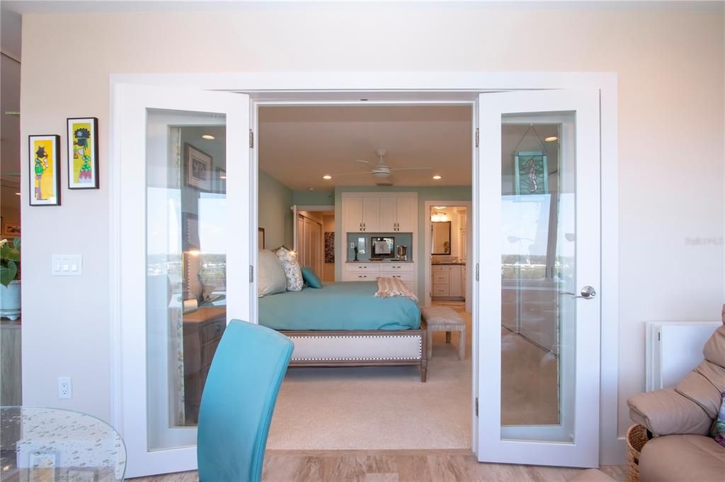 待售: $849,000 (2 贝兹, 2 浴室, 1460 平方英尺)