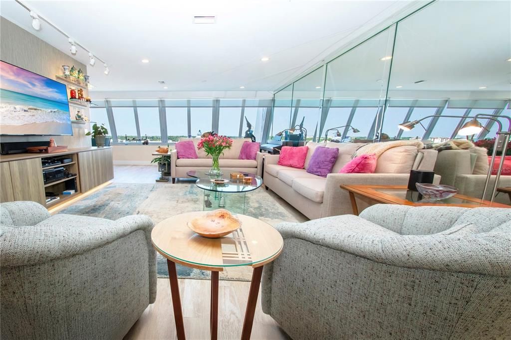 待售: $849,000 (2 贝兹, 2 浴室, 1460 平方英尺)