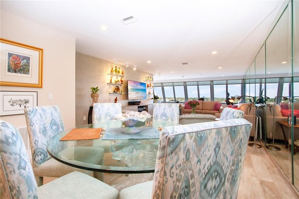 待售: $849,000 (2 贝兹, 2 浴室, 1460 平方英尺)