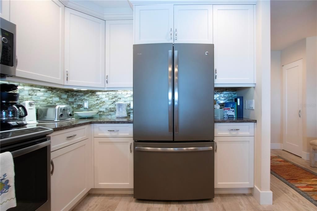 待售: $849,000 (2 贝兹, 2 浴室, 1460 平方英尺)